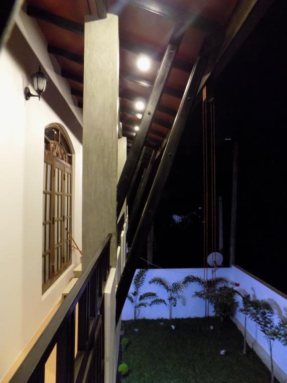 Prosperity Villa ネゴンボ エクステリア 写真