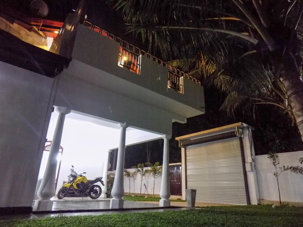 Prosperity Villa ネゴンボ エクステリア 写真