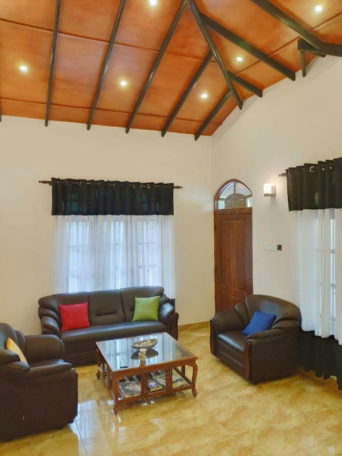 Prosperity Villa ネゴンボ エクステリア 写真
